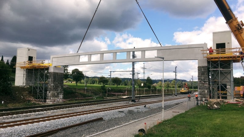 Fertigteilbau Brücke