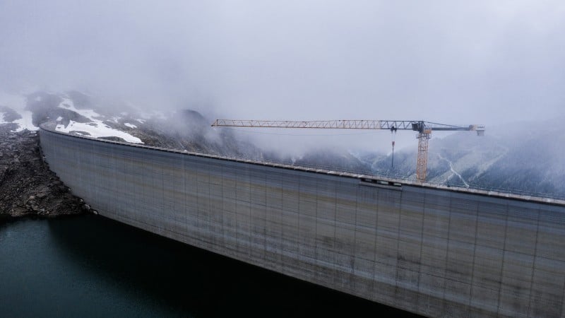 Arbeiten an der Staumauer Mühldorfer See © Lukas Dürnegger
