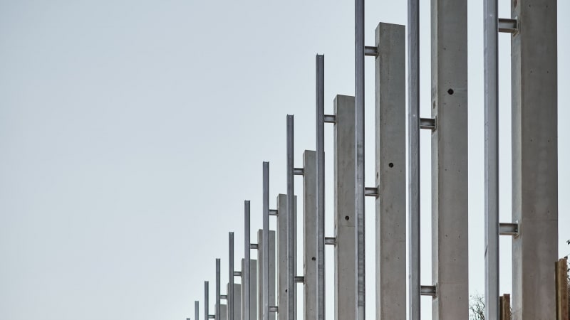 Höchste Lärmschutzwand Österreichs in Wr. Neudorf © MW-Architekturfotografie